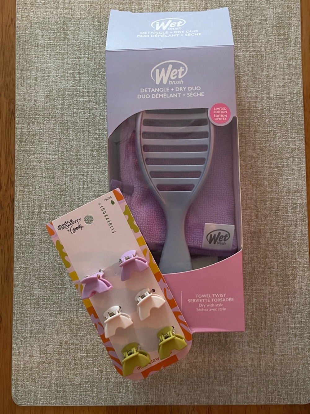 Wet Brush Detangle + Dry Duo with Towel Twist w/ bonus mini hair clips